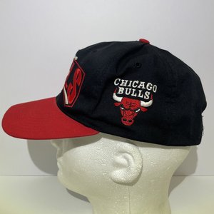 Chicago Bulls Vintage Snapback Black and Red
