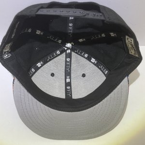 New Era Satin Specialty Hardwood New York Knicks 9Fifty Snapback Cap