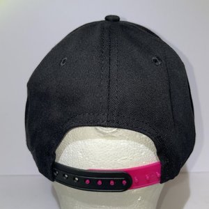 Bonus Icelandic Supermarket Pink Pig Baseball Cap