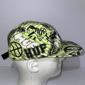 HUF Skateboards x SoBe Squamata Green All-Over 5 Panel Hat