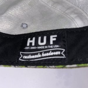 HUF Skateboards x SoBe Squamata Green All-Over 5 Panel Hat
